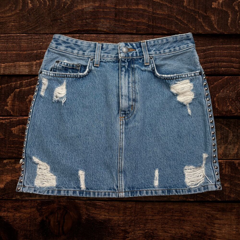 Carmar Denim Distressed Studded Mini Skirt Medium Wash Size 27 - Picture 2 of 9